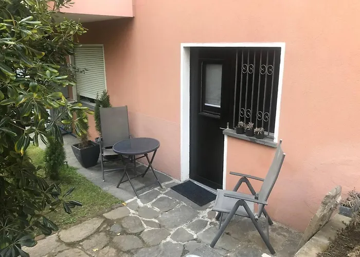Locarno: Indipendente In Zona Residenziale 3*