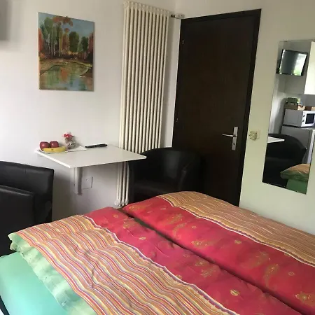 Pensionat Locarno: Indipendente In Zona Residenziale